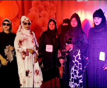 Girls Wearing Burqa Catwalk on Ramp