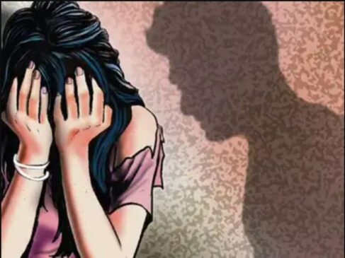 Rape With Doctor In Kanpur