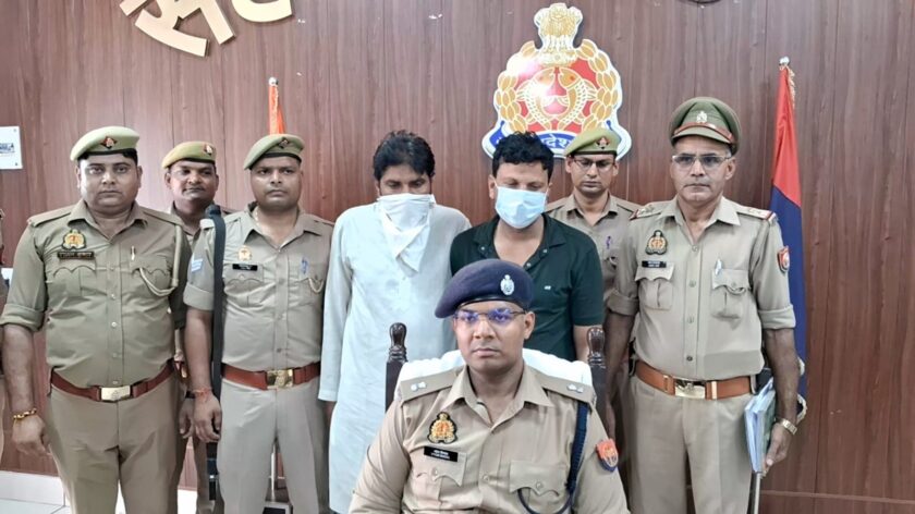 Gang involved in robbery by stalking closed houses exposed
