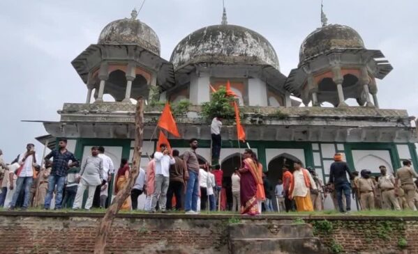Fatehpur Violence News 