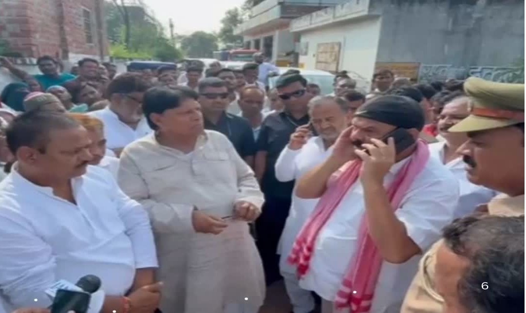 Dispute over graveyard land in Firozabad