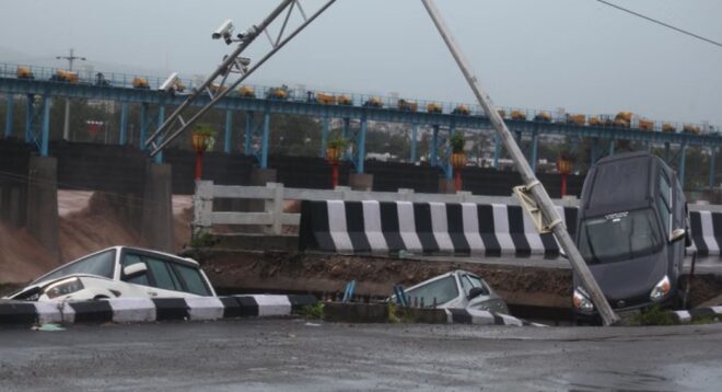 Landslide wreaks havoc on Vaishno Devi route