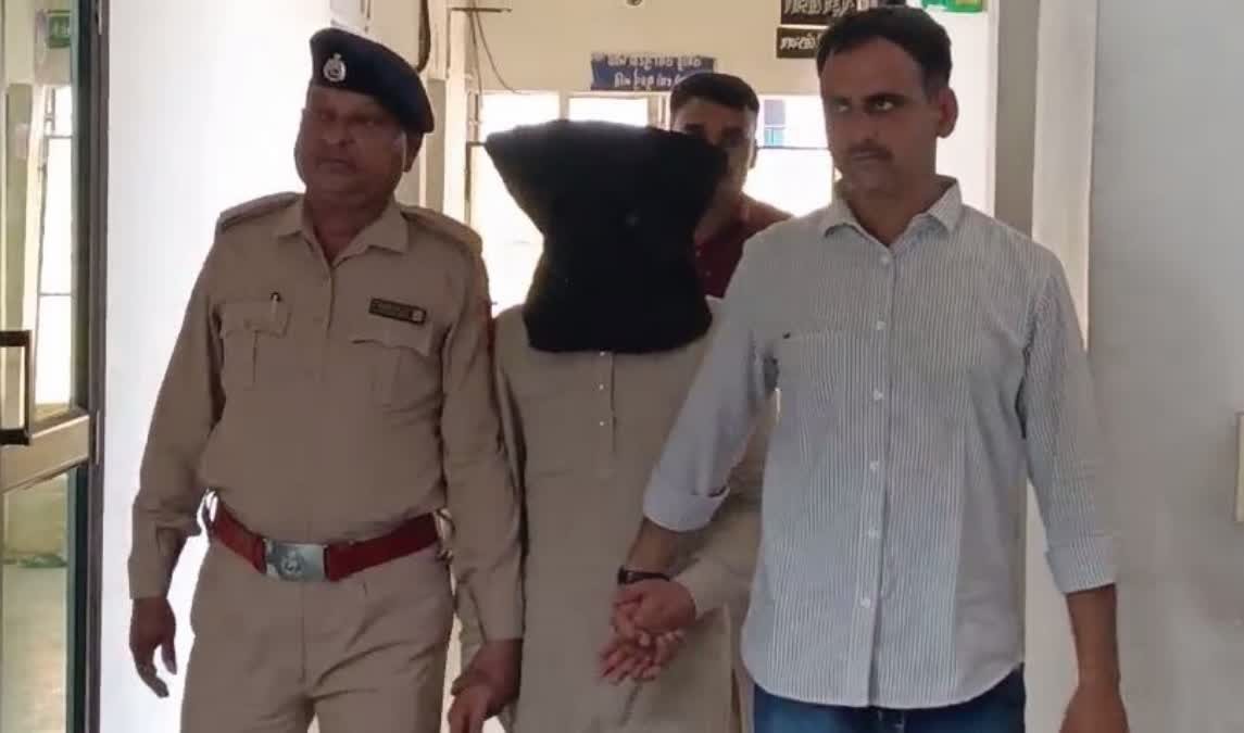 बच्चे के साथ अप्राकृतिक तरीके से गंदा काम किया।