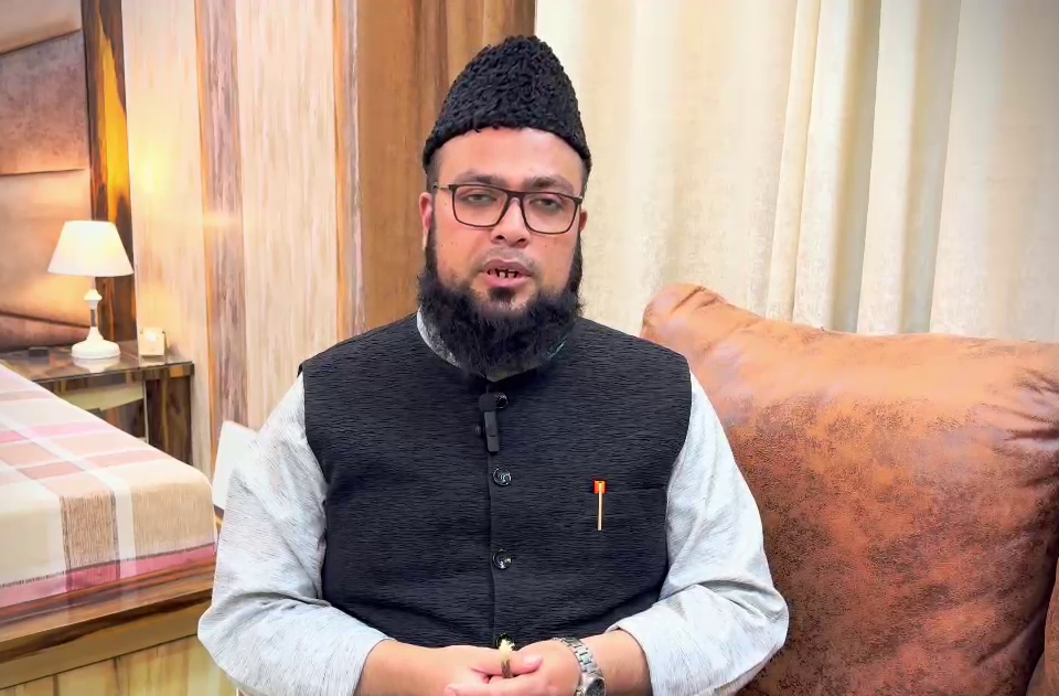 Ulemas got angry on Dhirendra Shastri's statement