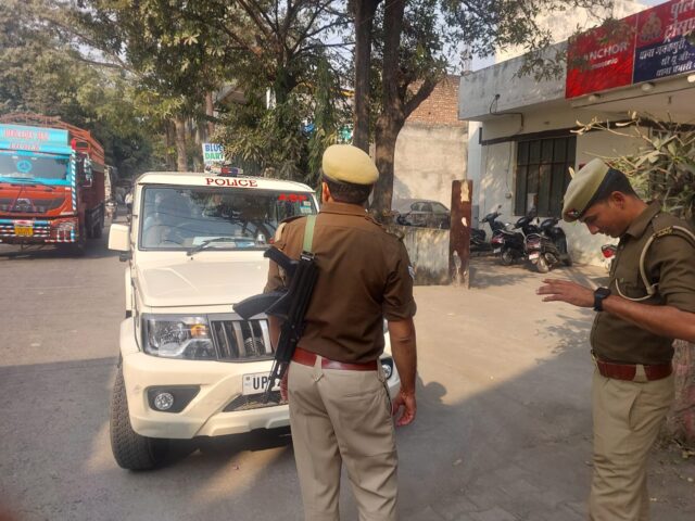 A businessman in Saharanpur was robbed of lakhs of rupees in broad daylight, Robbery short distance from the police station in Saharanpur