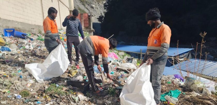 Devotees left 2300 tons of garbage at Kedarnath Dham, cleanup drive launched after the doors closed.
