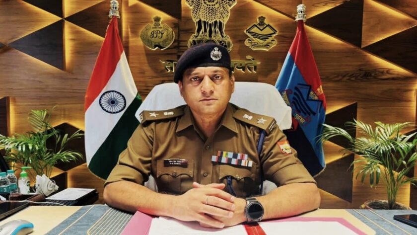 Actoress Urmila Sanawar And MLA Suresh Rathaur