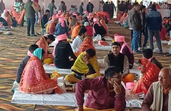 The shehnai sounded at the mass wedding ceremony, Where 201 Hindu couples exchanged vows, Cleric solemnized the marriage of 83 couples.