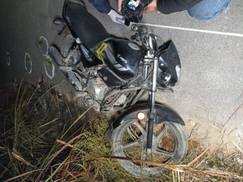 A criminal carrying a reward of 1 lakh rupees was killed in an encounter