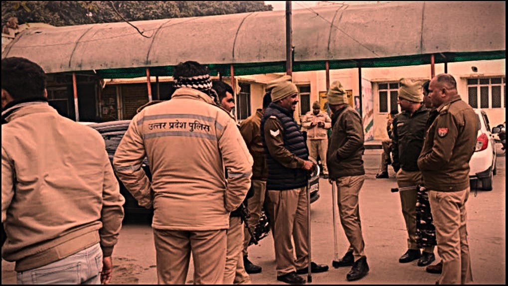 A young woman was gang-raped and murdered, The perpetrators threw her body from the roof, Police arrested the suspects after an encounter, They committed the heinous crime after finding the girl alone.