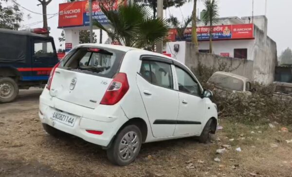 A car fleeing from Uttarakhand ran over a motorcyclist