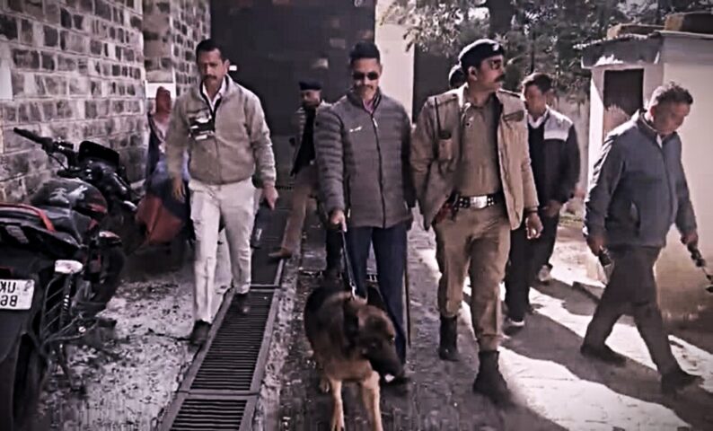 A human bomb threat was sent to the Nainital District Court, Threats were also made in Tehri and Rudraprayag, Bomb disposal squads and dog squads searched the courts.