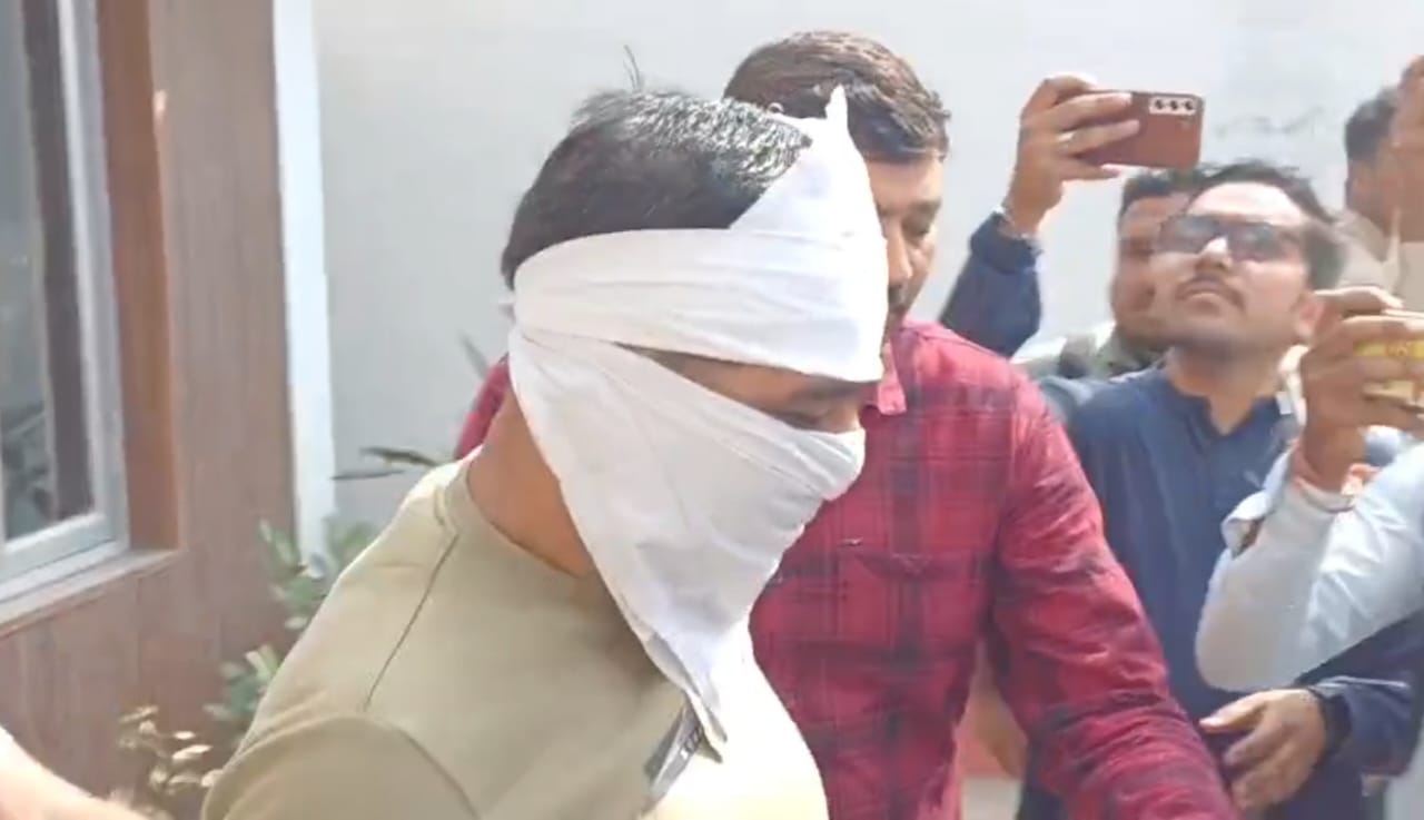 Head Constable Arrested for Taking a Bribe of 15000, Caught Red-Handed by Anti-Corruption Team