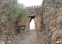 A dispute erupted over a lake and a shrine inside Vijaygarh Fort, Vijaygarh Fort administration has launched an investigation