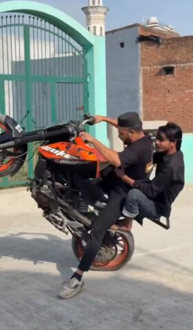 Bike stunt video goes viral in Saharanpur, Demands for action from the administration