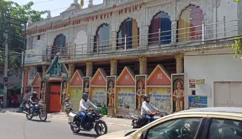 Protests erupt in Saharanpur over POCSO case against priest, Doors of several temples closed and a siege announced for the SSP's office.