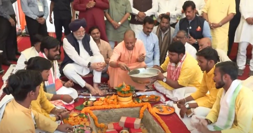 Gorakhpur receives a major gift, CM Yogi lays the foundation stone for a ₹393 crore international cricket stadium