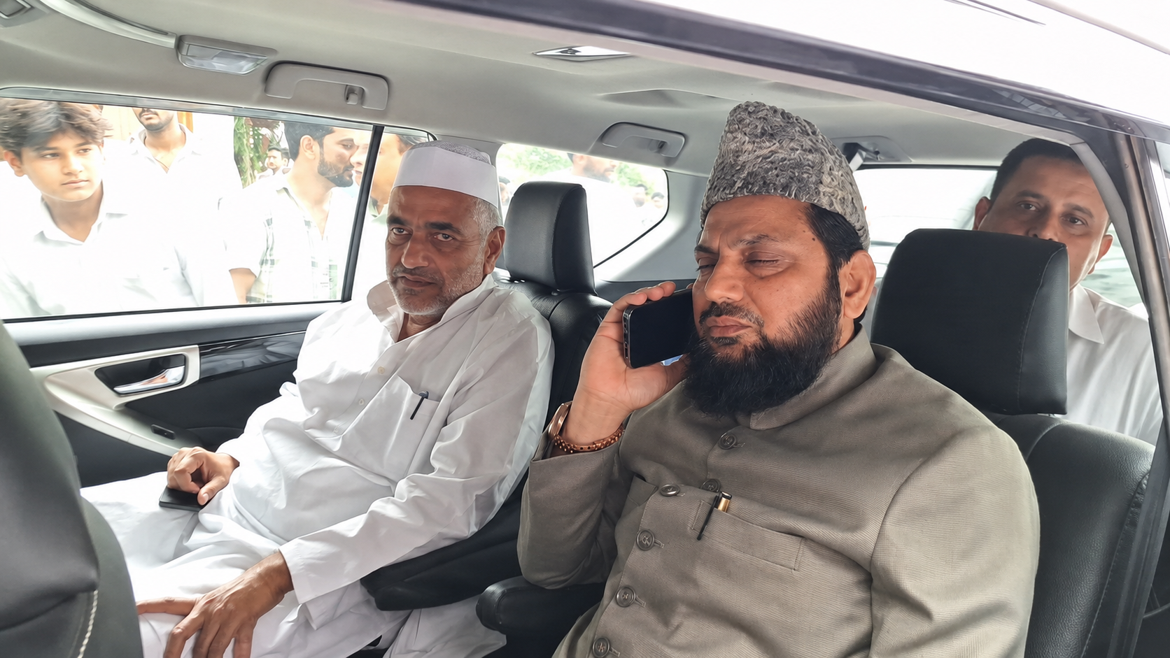 जौहर यूनिवर्सिटी पहुंचे सांसद मोहिबुल्लाह नदवी, नहीं खुला गेट; बोले—कानूनी प्रक्रिया के कारण नहीं मिली अनुमति