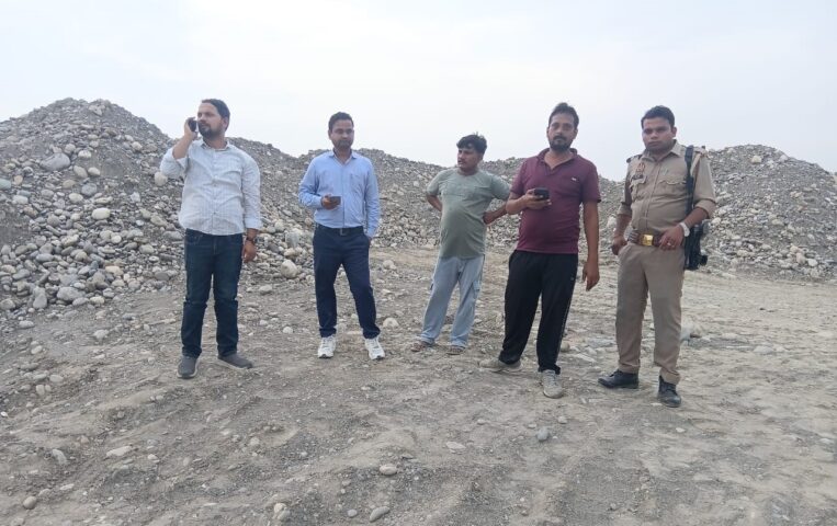 सहारनपुर में अवैध खनन पर डीएम का बड़ा एक्शन, दो स्टोन क्रशरों पर कार्रवाई; 88.58 लाख की राजस्व क्षति उजागर
