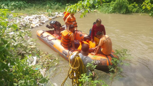Elderly man falls into Dhamola River along with bicycle, SDRF conducts search operation