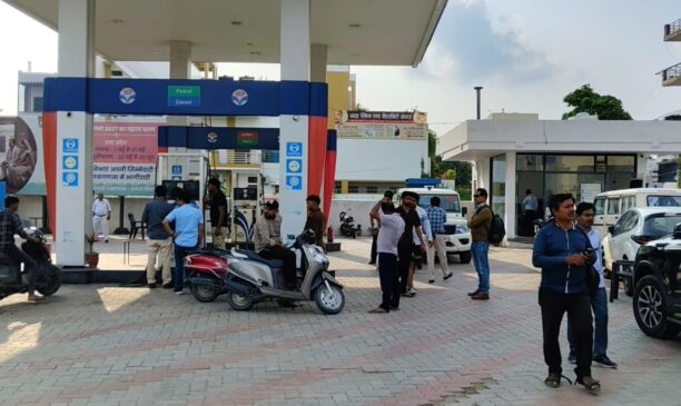 Saharanpur consumer Issues Petrol Pump