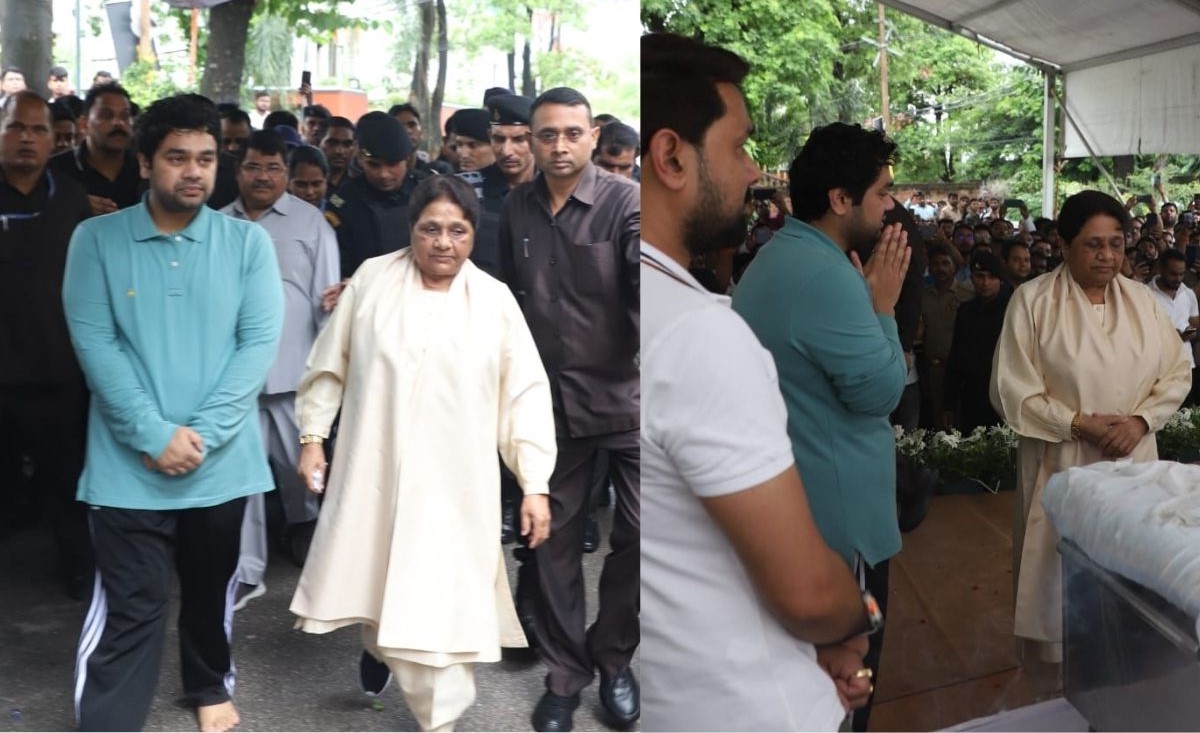 Mayawati paid tribute to the late MLA