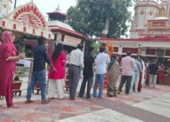 मराठाकालीन भूतेश्वर महादेव मंदिर में उमड़ा शिवभक्तों का सैलाब
