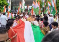 सहारनपुर में तिरंगा यात्रा निकाली गई, जिसमें 151 फुट लंबे तिरंगे ने लोगों का ध्यान खींचा