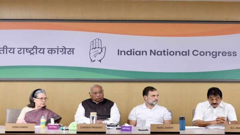 CEC ज्ञानेश कुमार पर खरगे का हमला, बोले- ‘बीजेपी की कठपुतली’; SIR को लेकर रखीं 5 मांगें