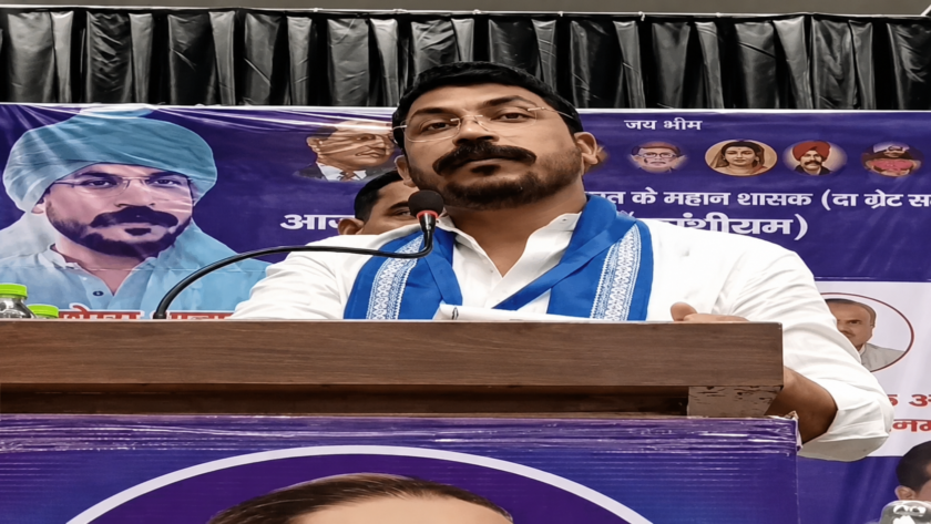 Gorakhpur News, Gorakhpur Spain Controversy, MP Chandrashekhar in Gorakhpur, Nageena MP Chandrashekhar in Gorakhpur, Bheem Army News
