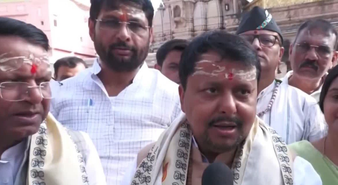Nitin Nabin holds strategy discussions in Varanasi; interacts with youth after offering prayers at the Baba Vishwanath temple; eyes set on 2027.